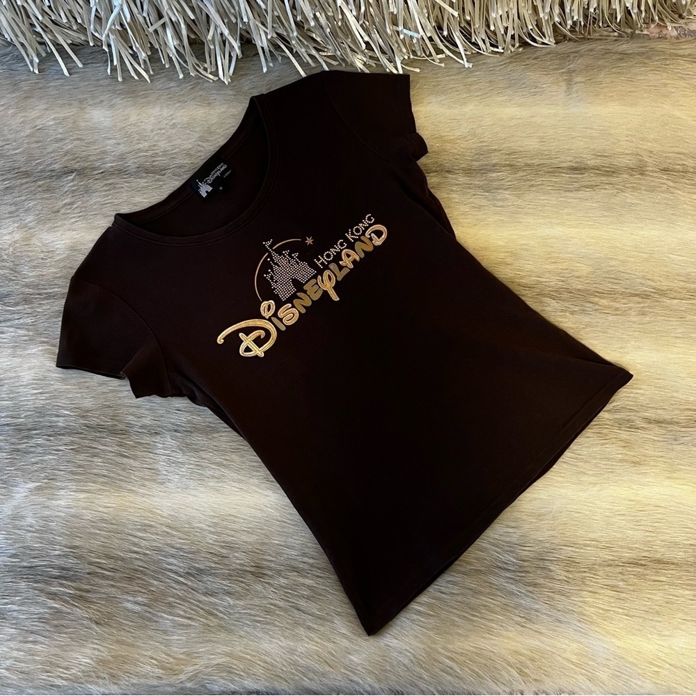 Vintage DISNEYLAND Park HONG KONG Brown Short Sleeve Baby T-Shirt Gold Appliqué